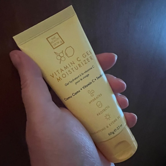 THE BEAUTY CROP 
VITAMIN C GEL MOISTURIZER - Picture 3 of 3